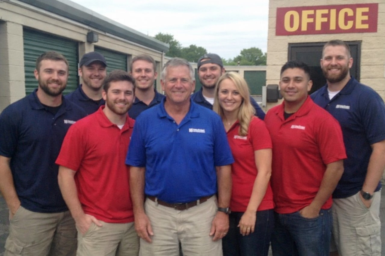 Water damage restoration professionals in Houston, TX